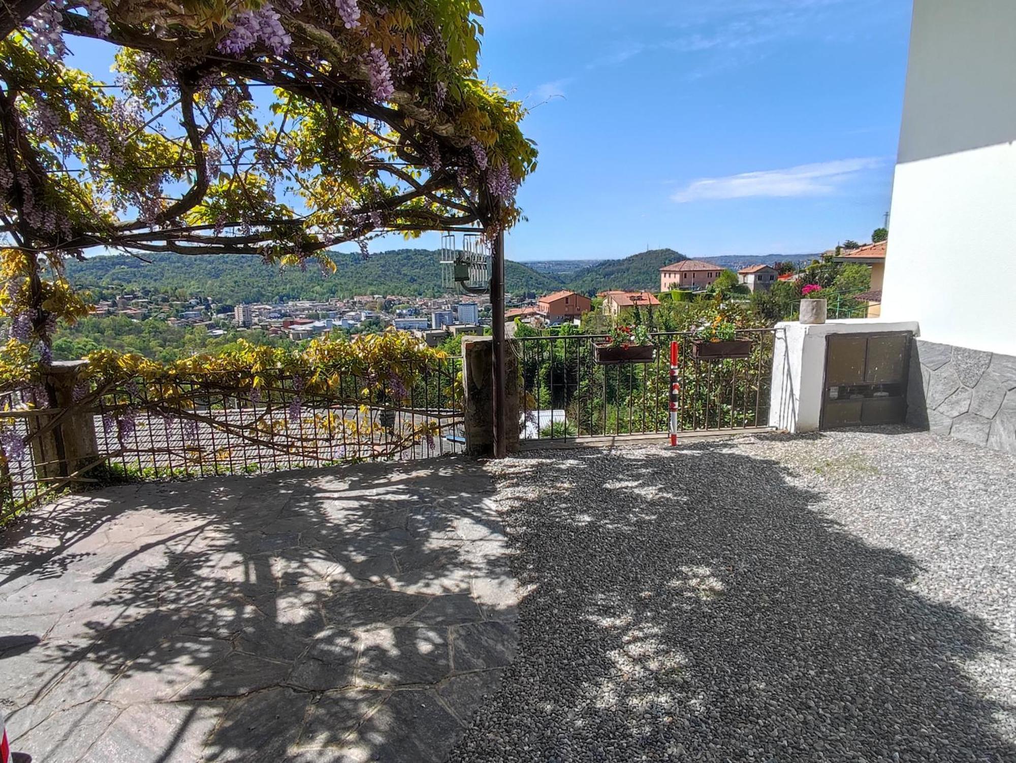 Villa Antonella, App. Vittoria Tavernerio Luaran gambar