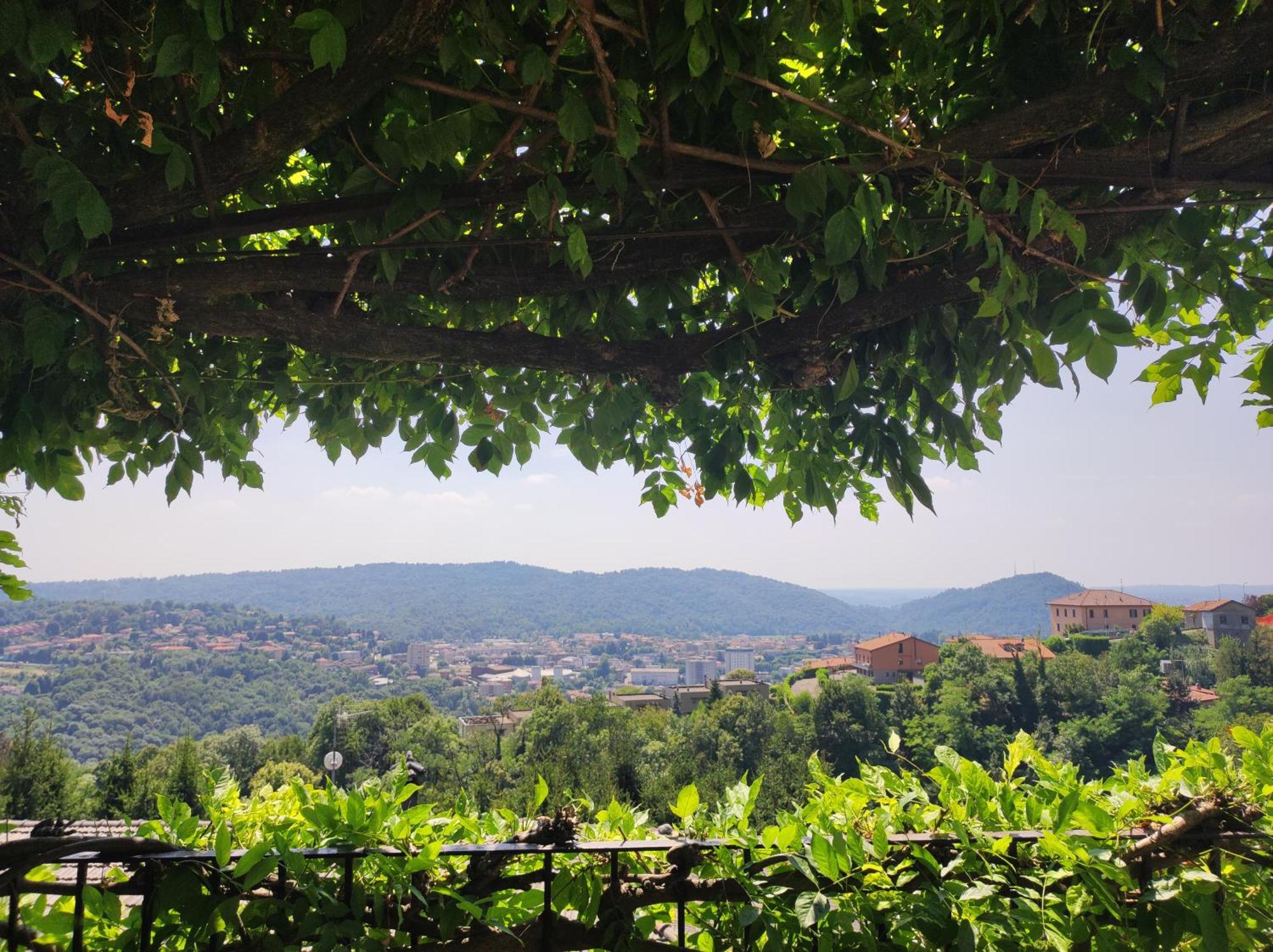 Villa Antonella, App. Vittoria Tavernerio Luaran gambar